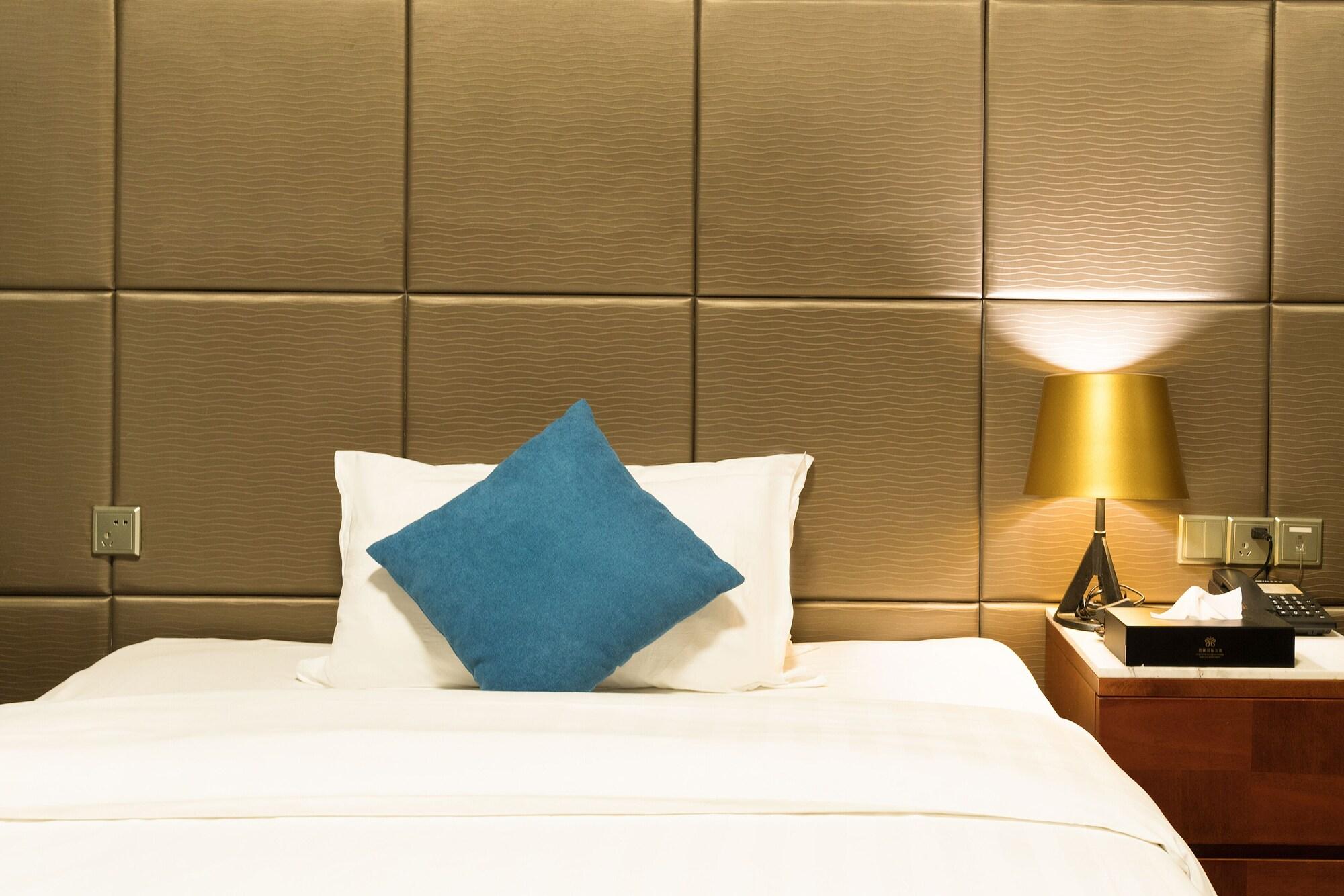 Foshan Poltton International Serviced Apartment-Canton Fair Free Shuttle Bus Buitenkant foto